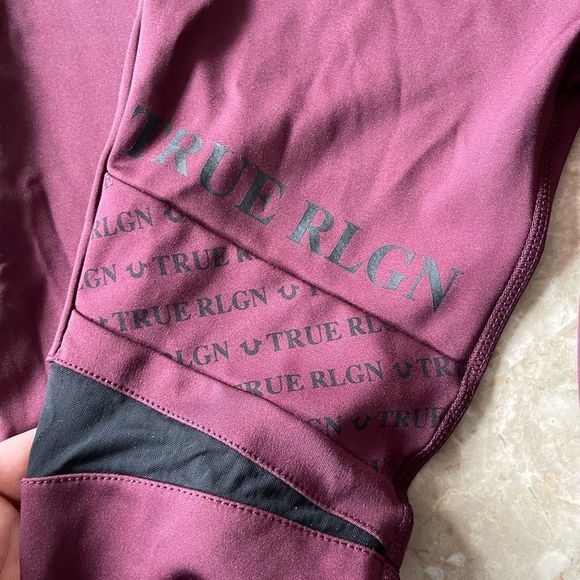 𝅺TRUE religion purple wide band mesh leggings size XS - Picture 4 of 11